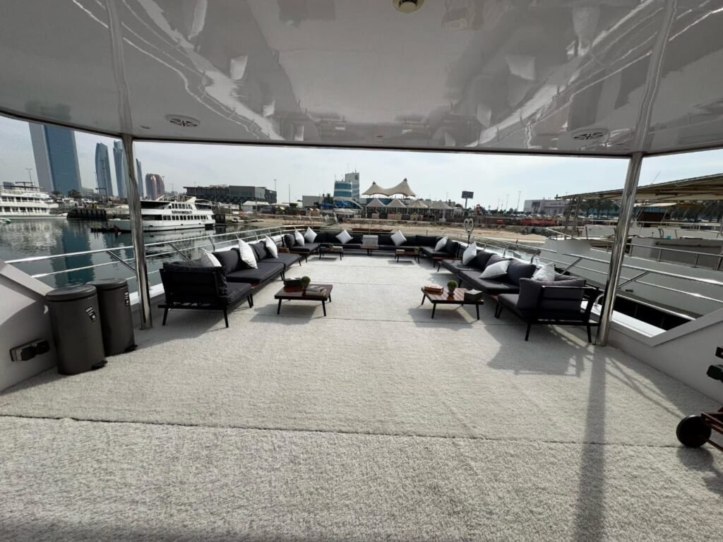 Amber Regent – luxury yacht rental in Abu Dhabi (3)