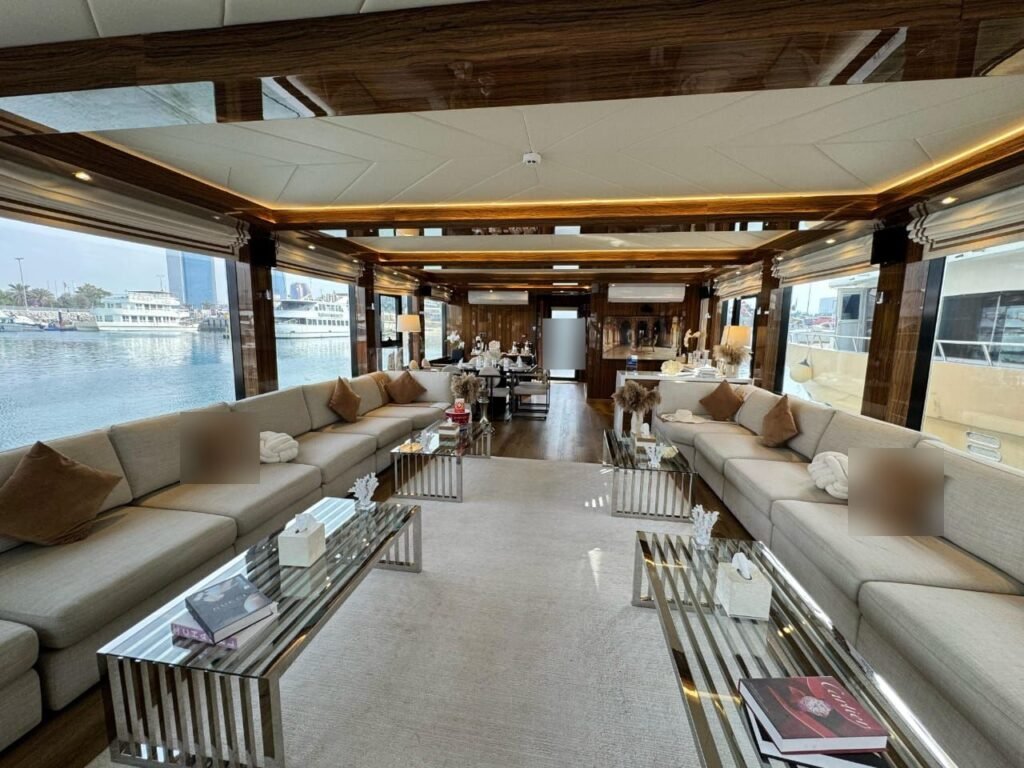 Amber Regent – luxury yacht rental in Abu Dhabi (2)