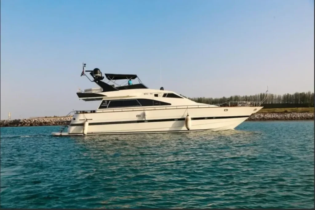 Azure Star – luxury yacht rental in Abu Dhabi