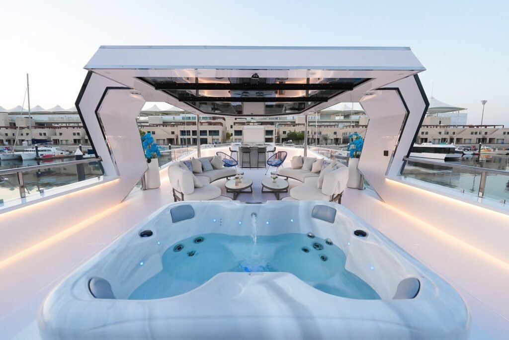 Celestia – luxury yacht rental in Abu Dhabi (2)