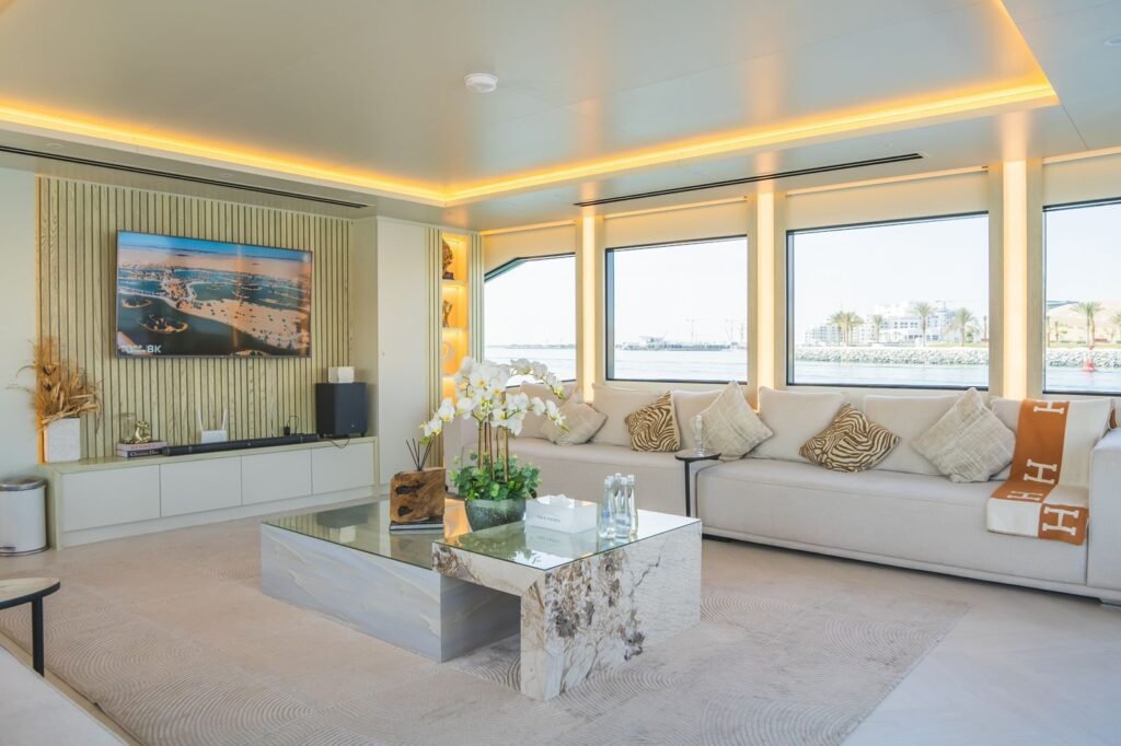 Celestia – luxury yacht rental in Abu Dhabi (7)