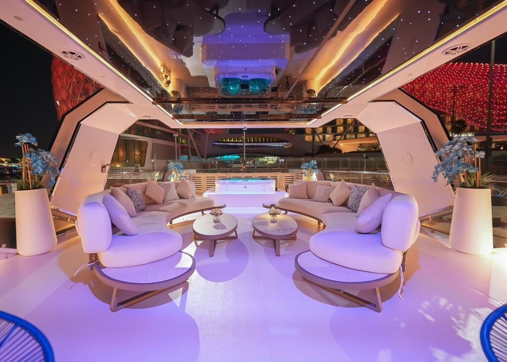 Celestia – luxury yacht rental in Abu Dhabi (4)