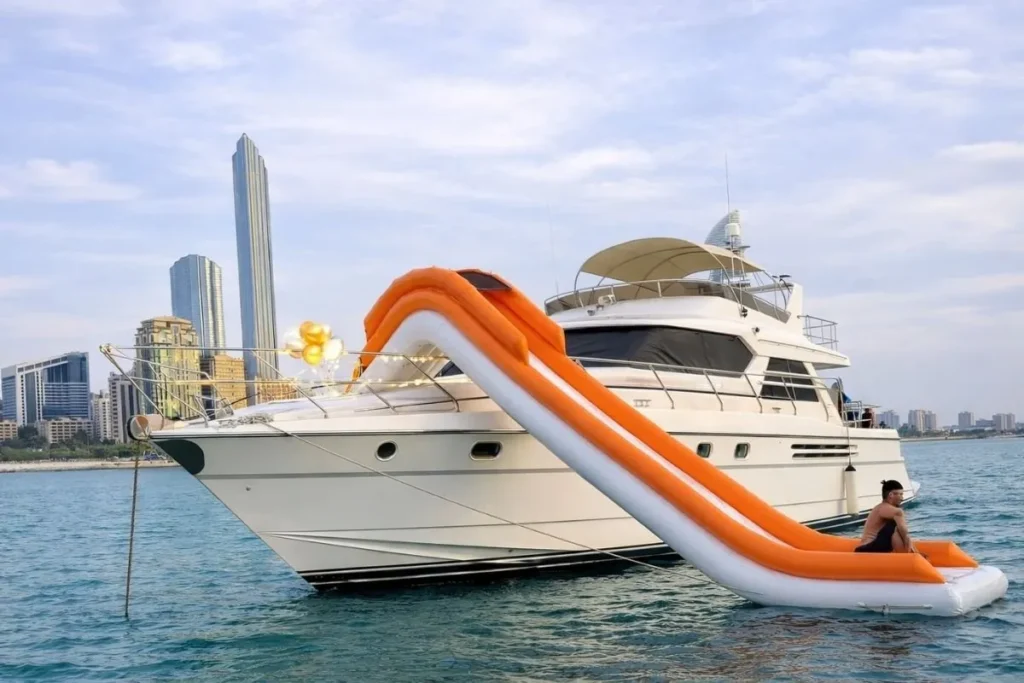 Crown Jewel – luxury yacht rental in Abu Dhabi (2)