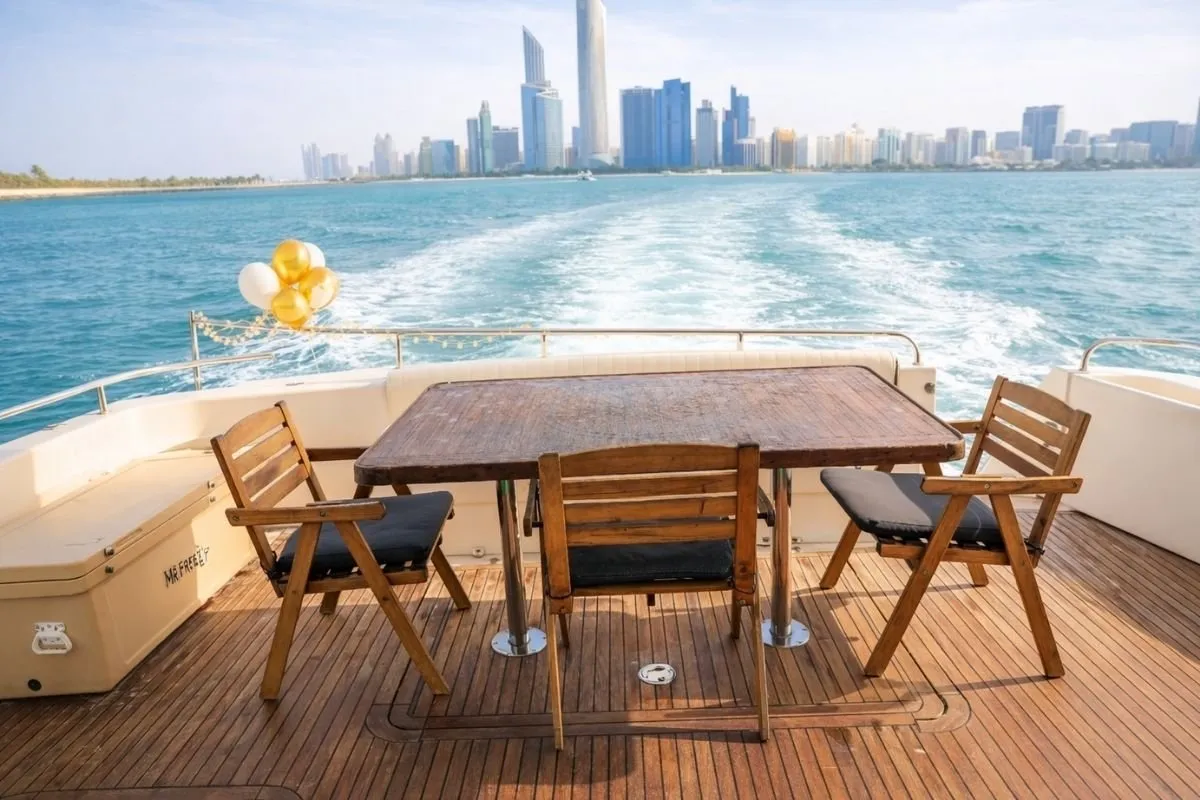 Crown Jewel – luxury yacht rental in Abu Dhabi (3)