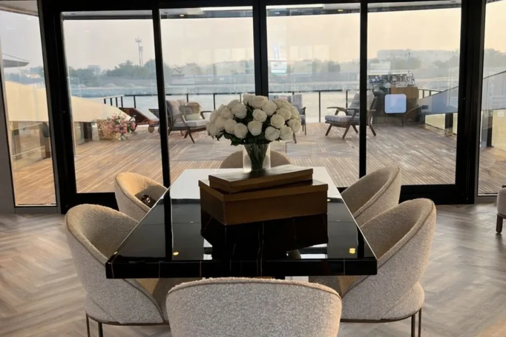 Golden Horizon – luxury yacht rental in Abu Dhabi (5)