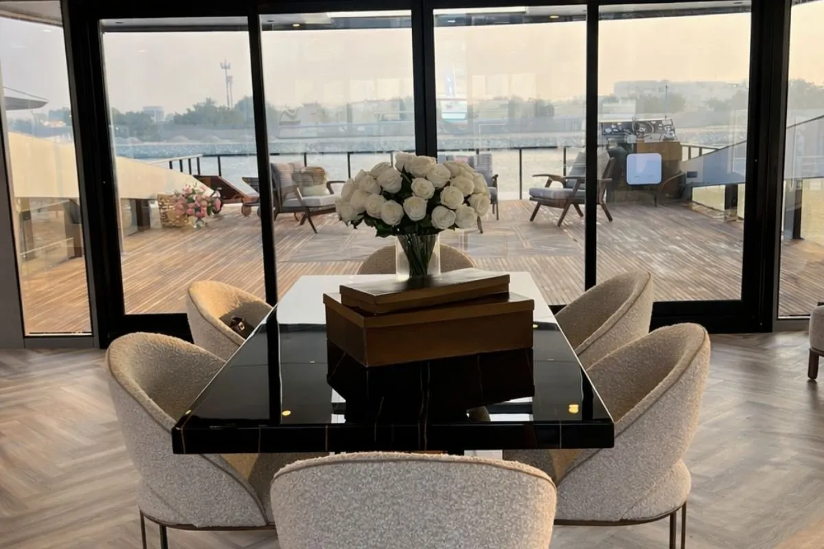 Golden Horizon – luxury yacht rental in Abu Dhabi (5)