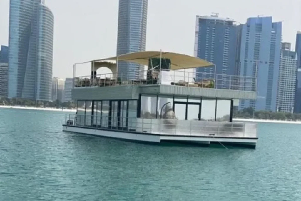 Grand Majesty – luxury yacht rental in Abu Dhabi (2)