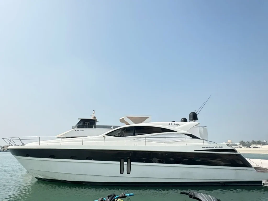 Silver Arrow 62 – luxury yacht rental in Abu Dhabi