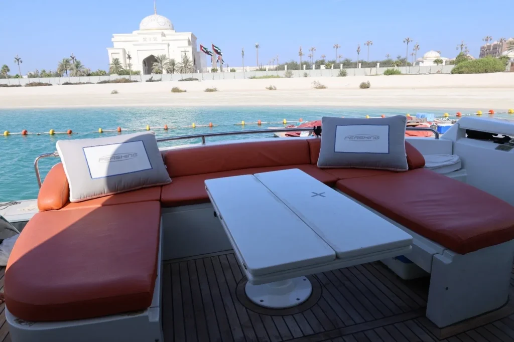 Silver Arrow 62 – luxury yacht rental in Abu Dhabi (3)